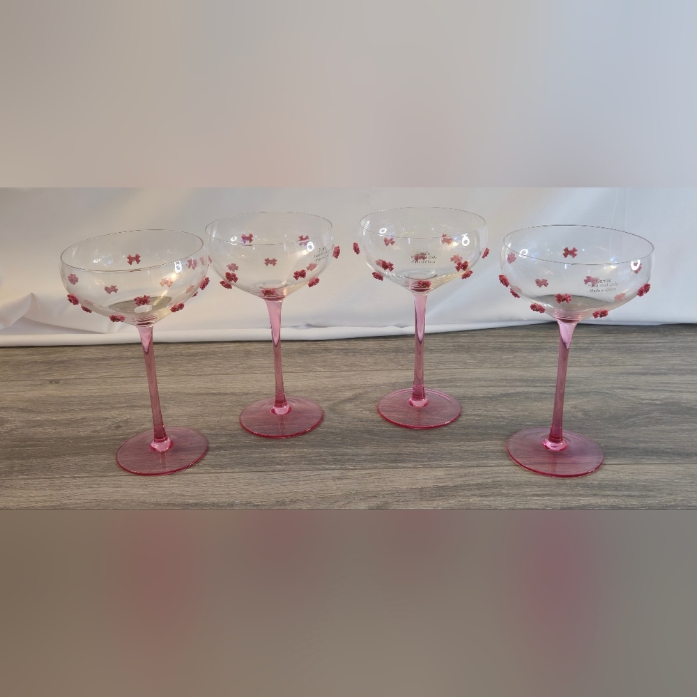 Viral Pink Stemmed Cocktail Glasses With Bows - Set Of 4